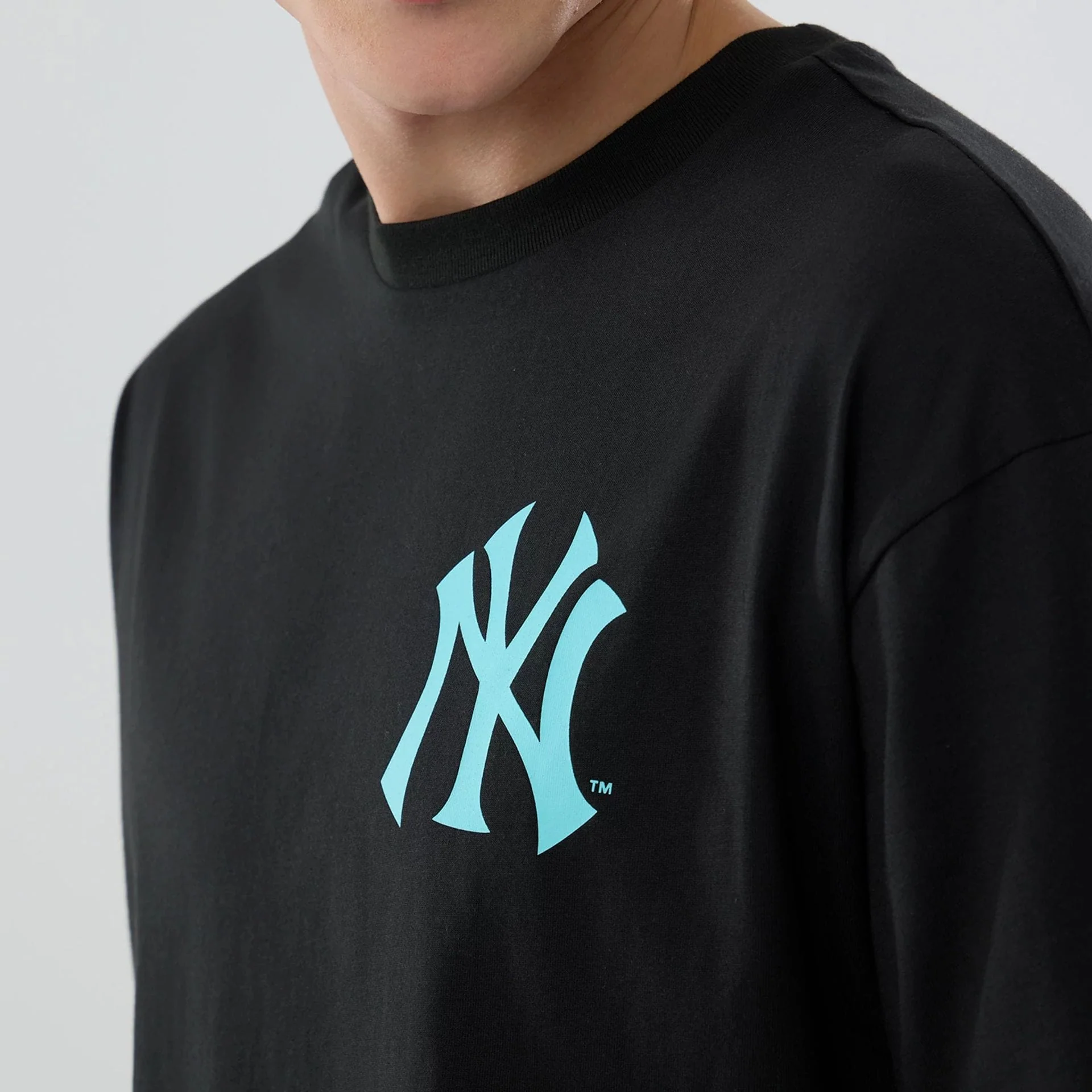 New York Yankees MLB Neon Light Black T-Shirt - Image 3
