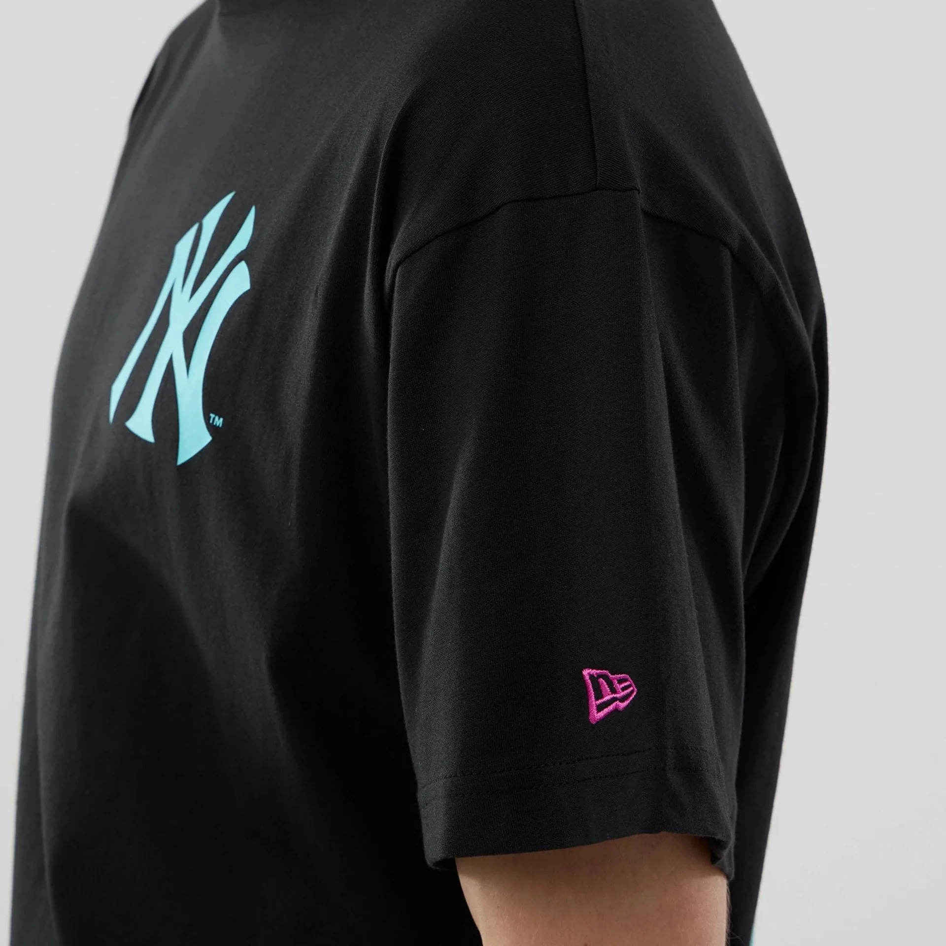 New York Yankees MLB Neon Light Black T-Shirt - Image 6