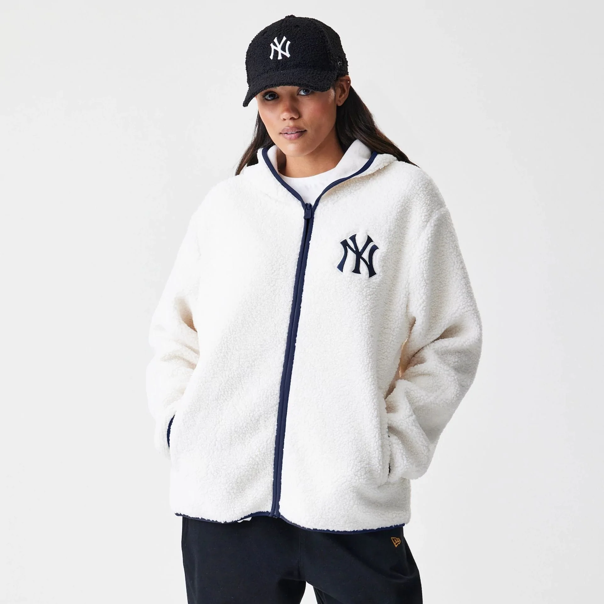 New York Yankees MLB Open White Hooded Sherpa Jacket - Image 4