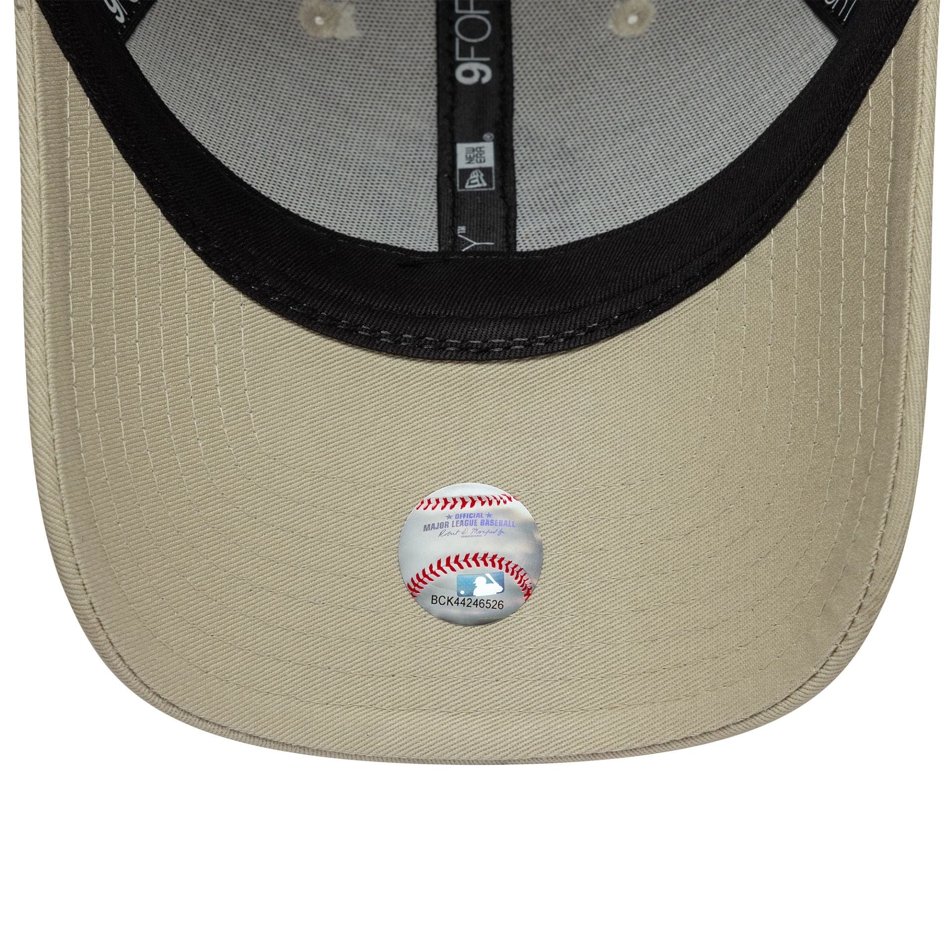 New York Yankees MLB Outline Camo Cream 9FORTY Cap - Image 5