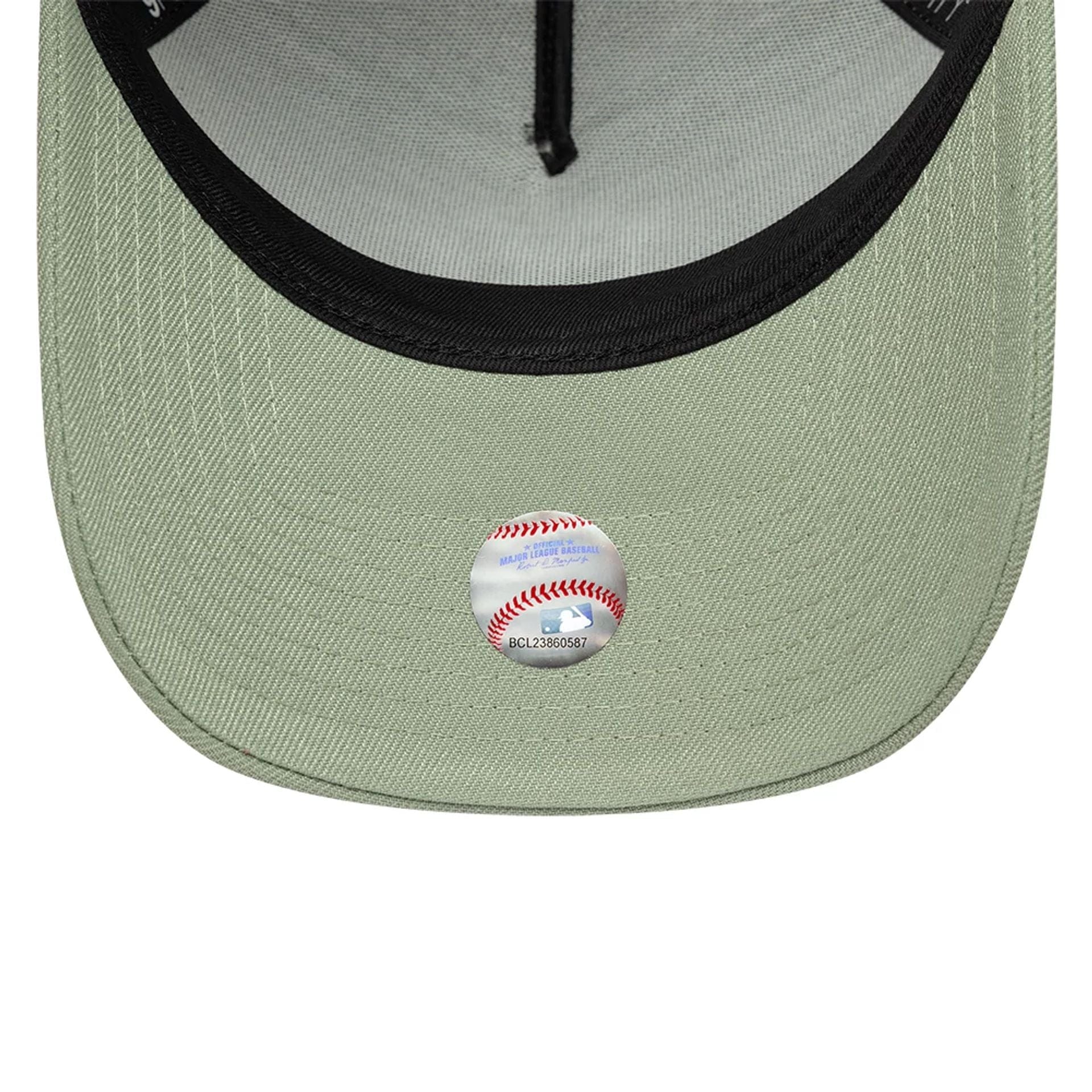 New York Yankees MLB Pastel Green 9FORTY A-Frame Adjustable Cap - Image 7