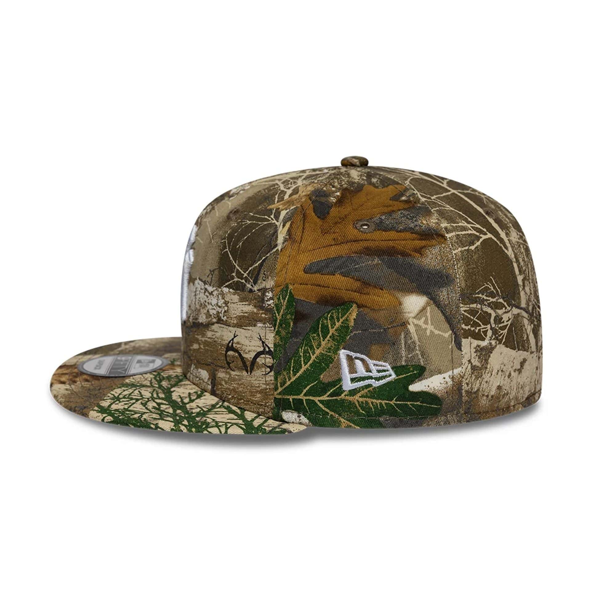 New York Yankees MLB Real Tree Beige 9FIFTY Snapback Cap - Image 4