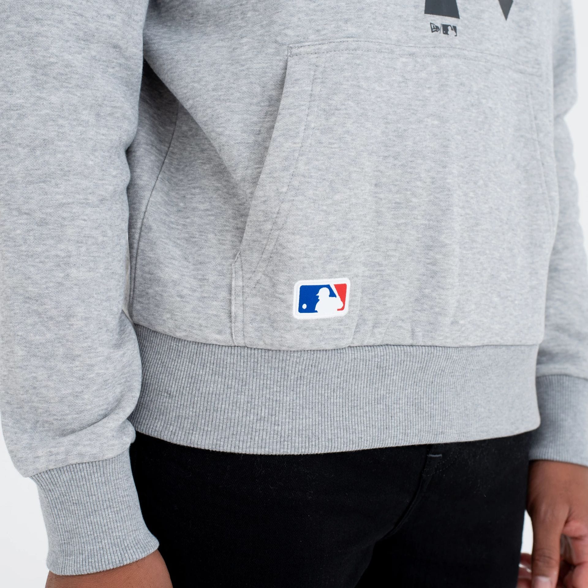 New York Yankees MLB Regular Grey Pullover Hoodie - Image 5