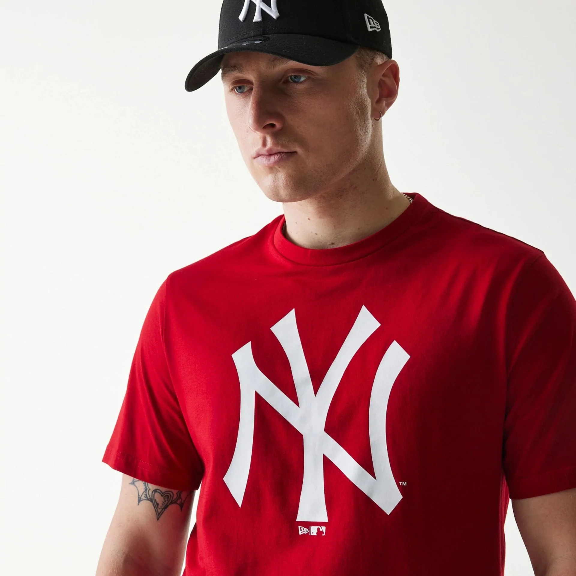 New York Yankees MLB Regular Red T-Shirt - Image 2