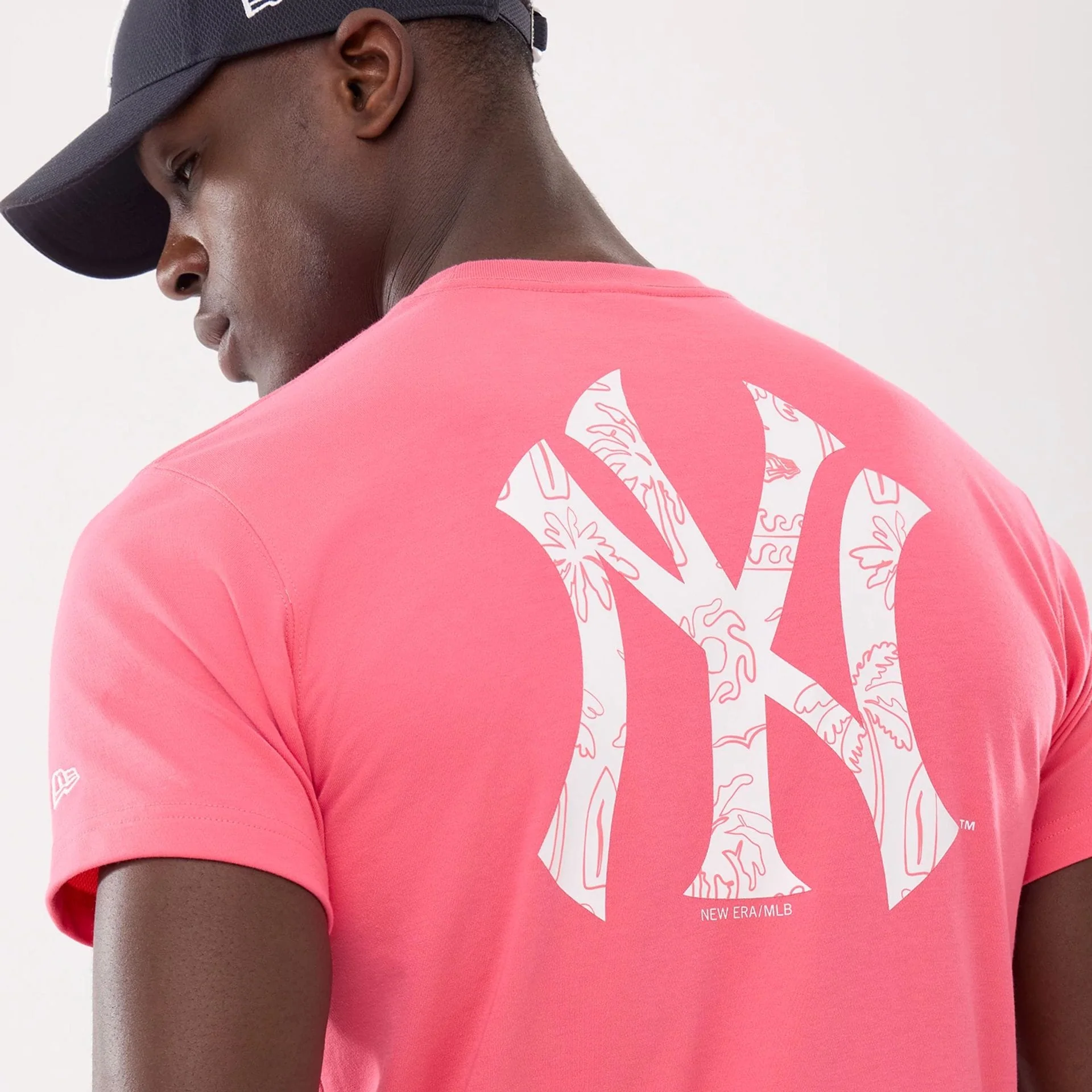 New York Yankees MLB Resort Pink T-Shirt - Image 4