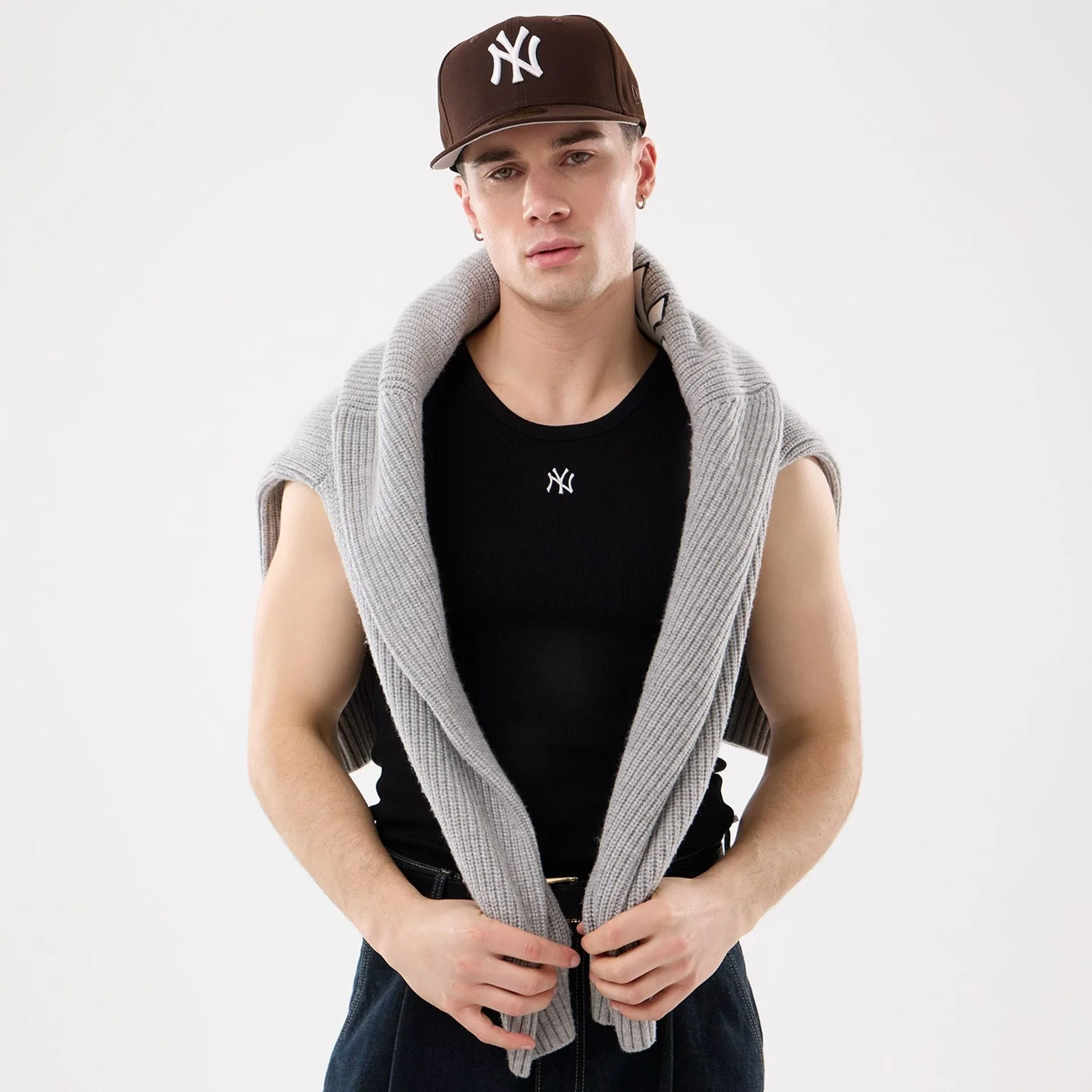New York Yankees MLB Rib Black Vest - Image 16