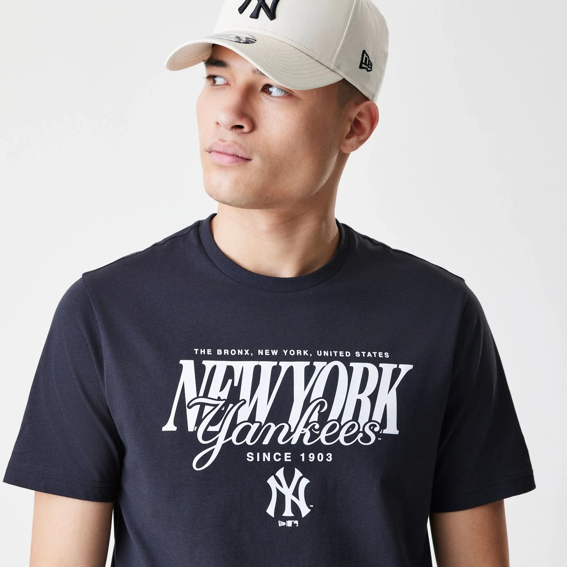 New York Yankees MLB Script Graphic Navy T-Shirt - Image 4