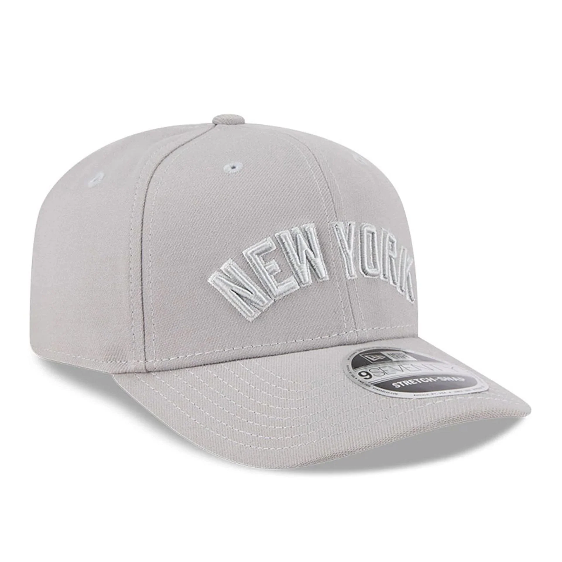 New York Yankees MLB Script Grey 9SEVENTY Stretch Snap Adjustable Cap - Image 3
