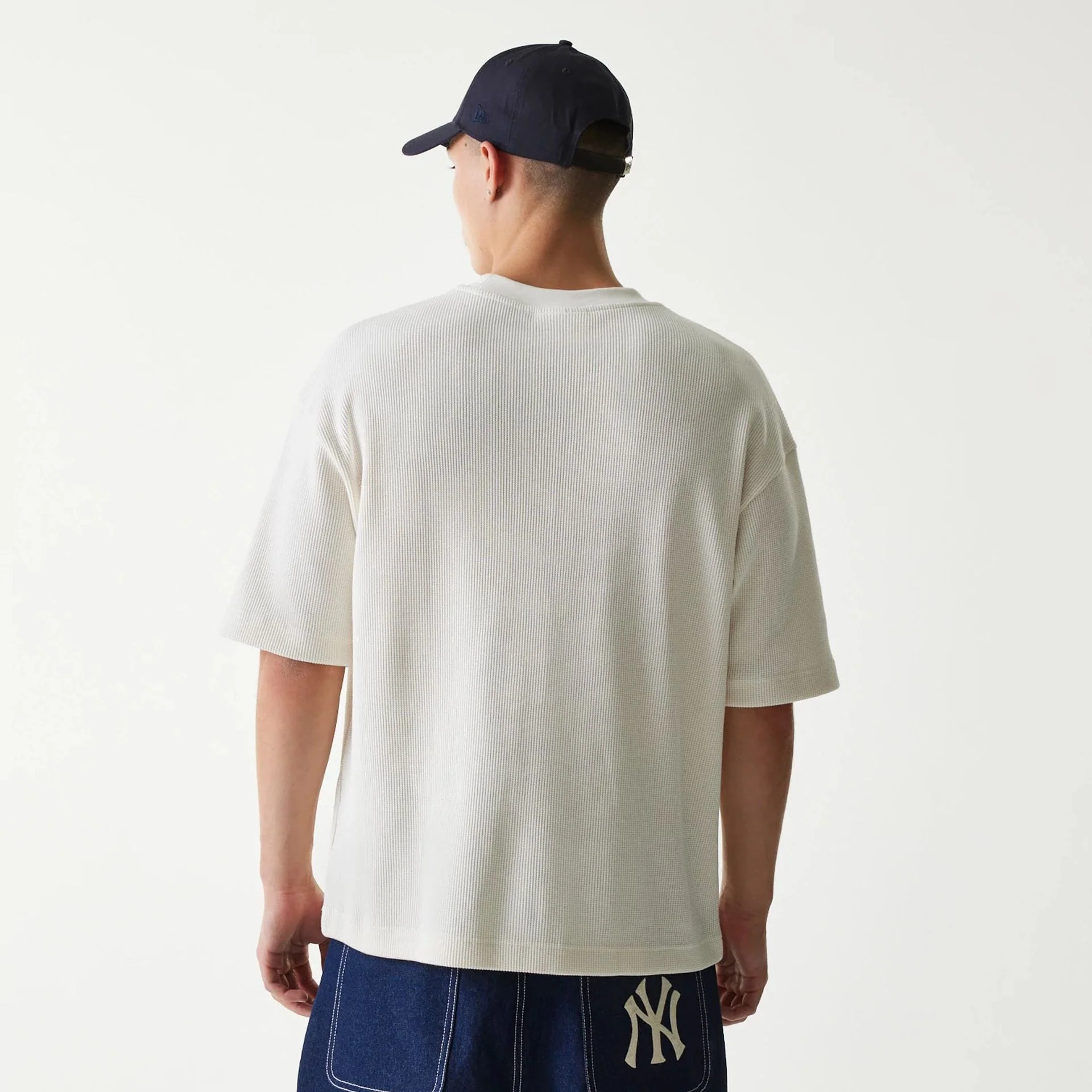 New York Yankees MLB Waffle Open White Oversized T-Shirt - Image 2