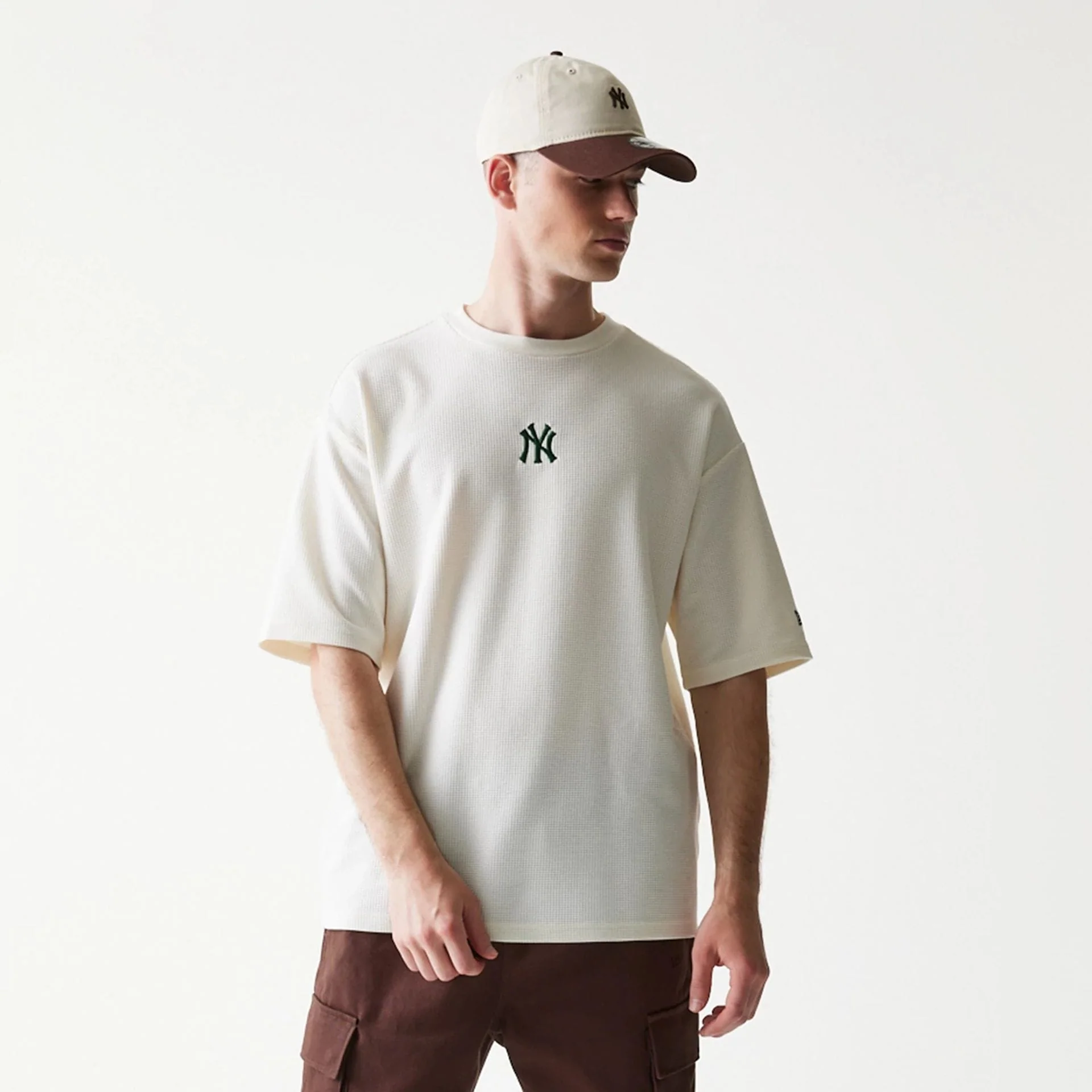 New York Yankees MLB Waffle Open White Oversized T-Shirt - Image 3