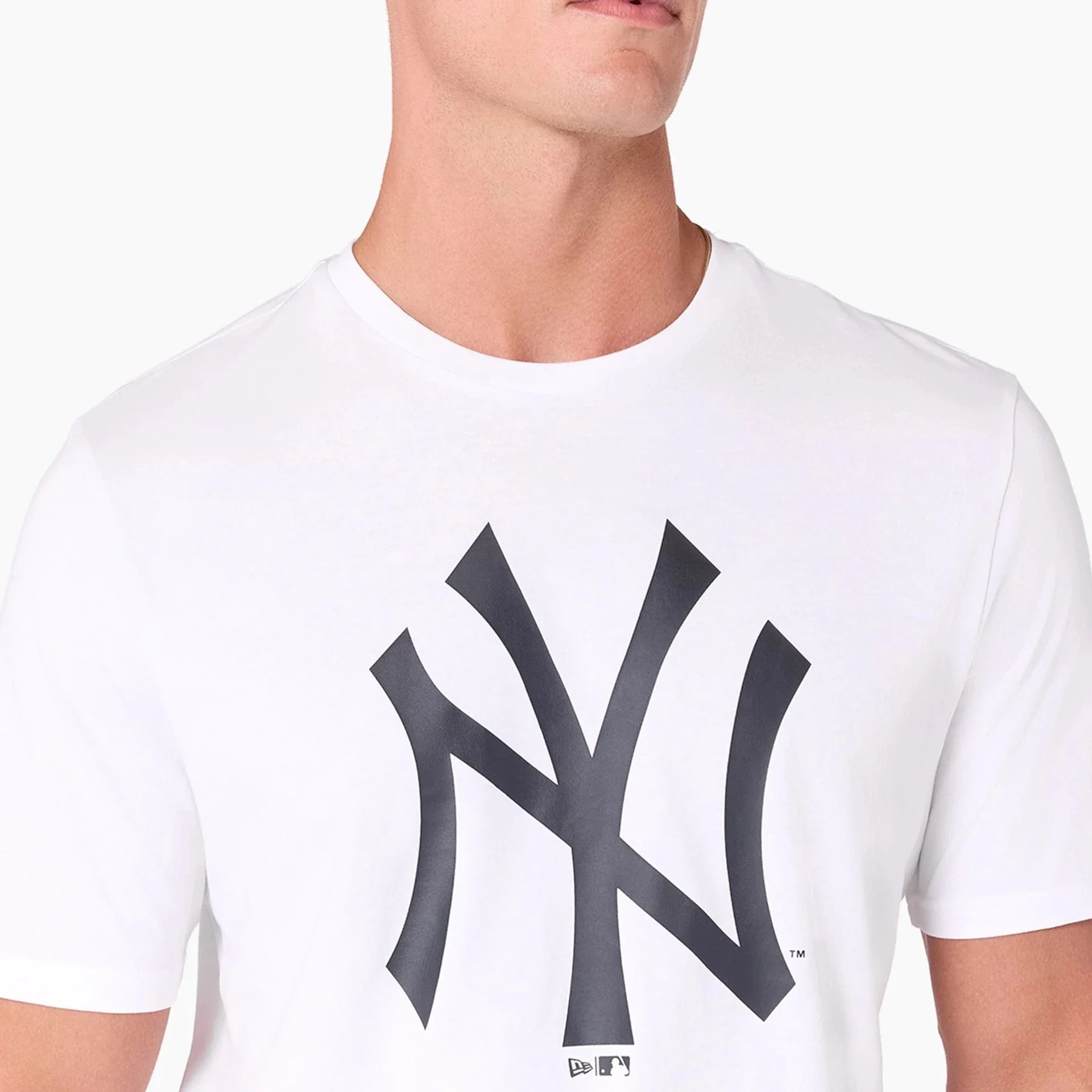 New York Yankees MLB White T-Shirt - Image 4