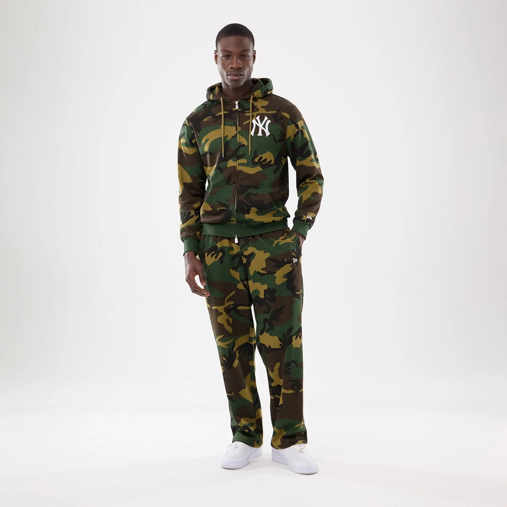 New York Yankees MLB Woodland Camo 2 Way Full Zip Hoodie - Image 8