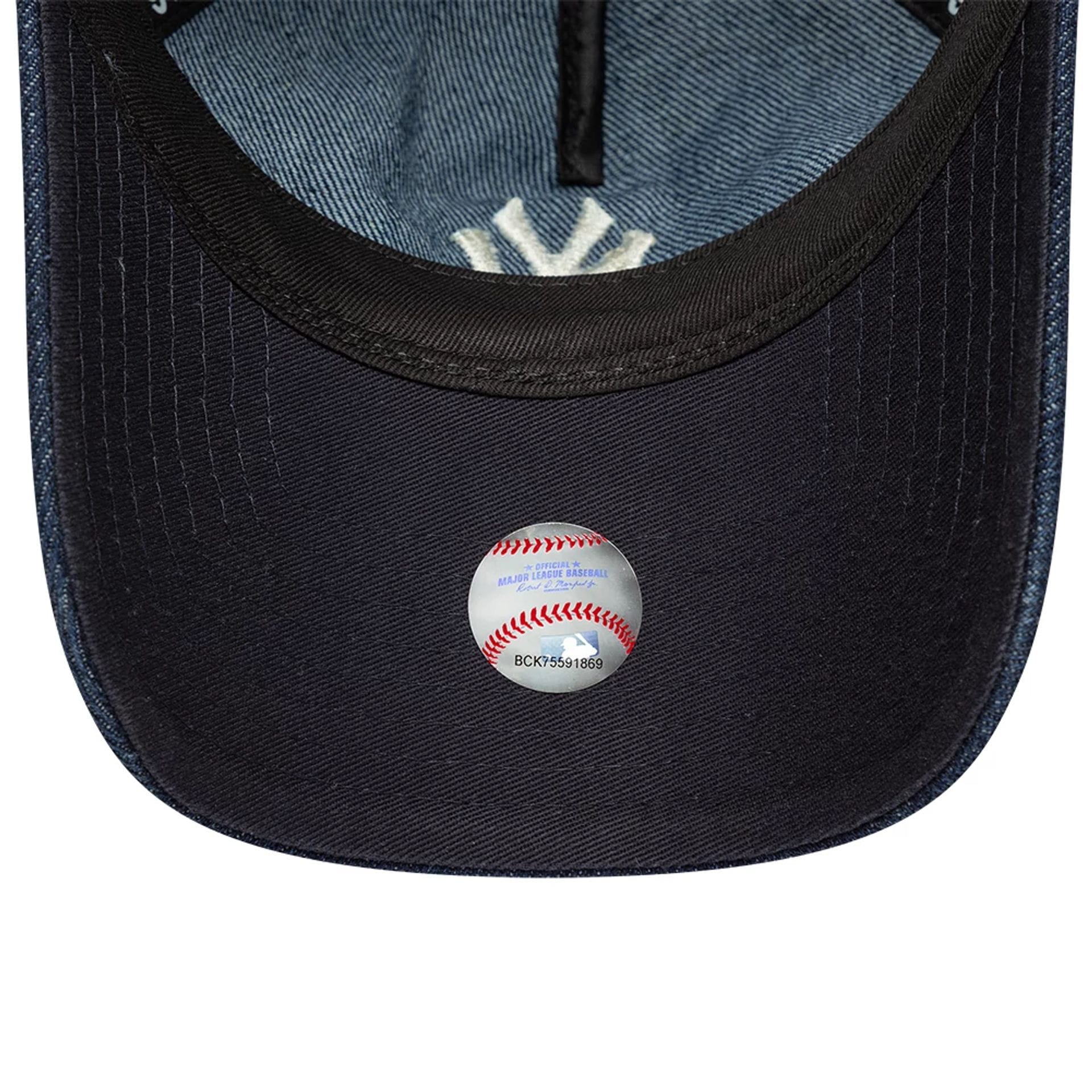 New York Yankees Womens MLB Denim Navy 9TWENTY A-Frame Adjustable Cap - Image 4