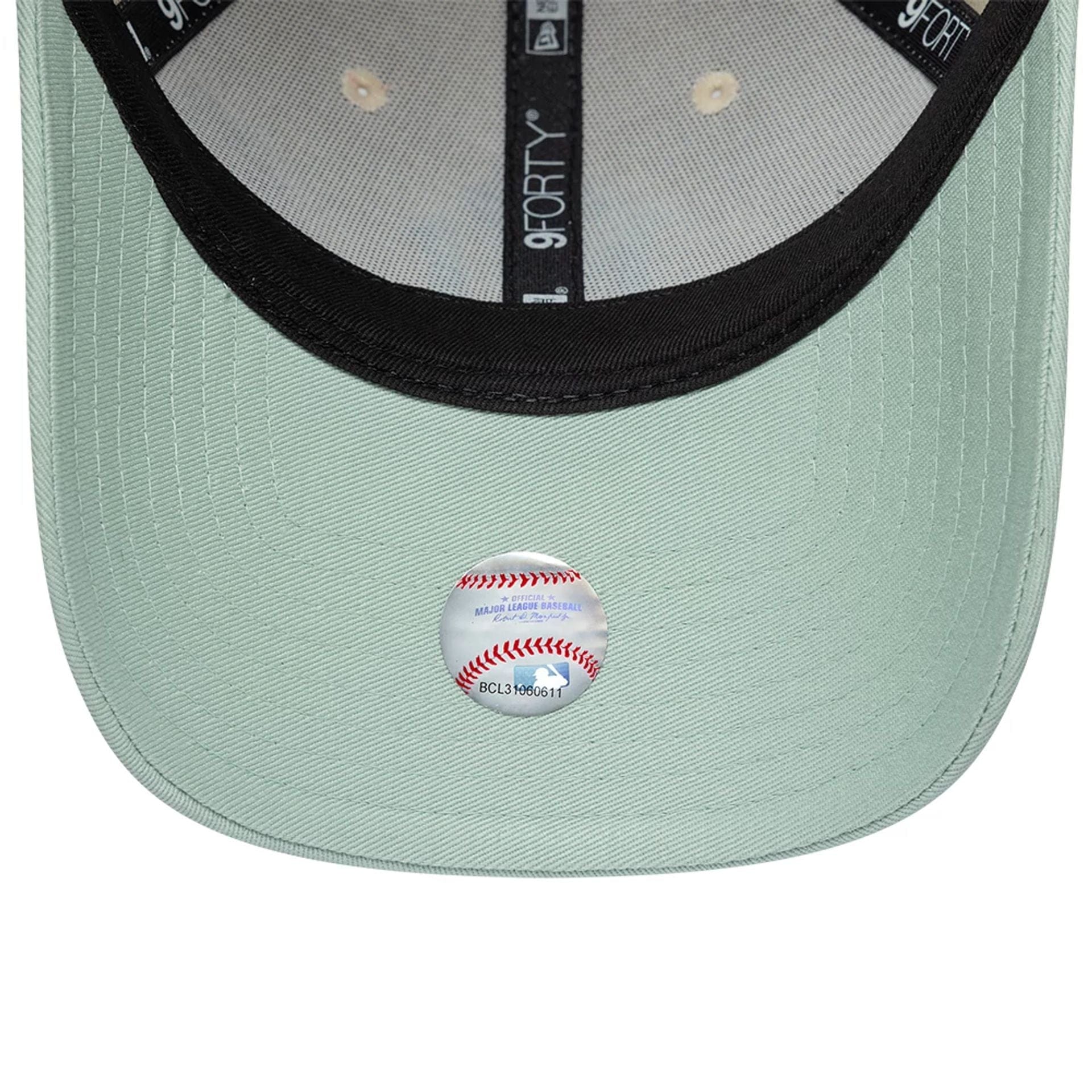 New York Yankees Womens MLB Floral Cream 9FORTY Adjustable Cap - Image 7