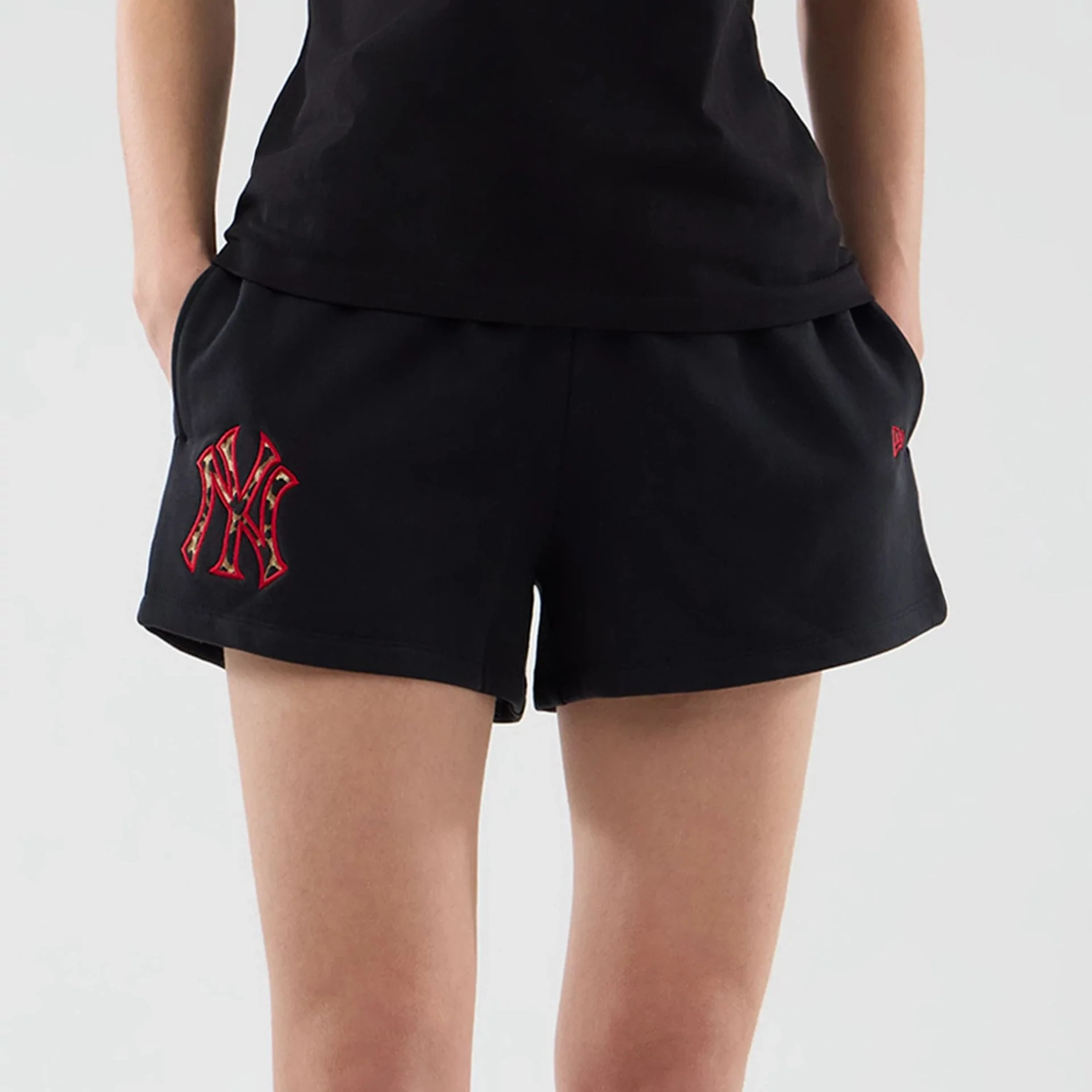 New York Yankees Womens MLB Infill Black Shorts - Image 3