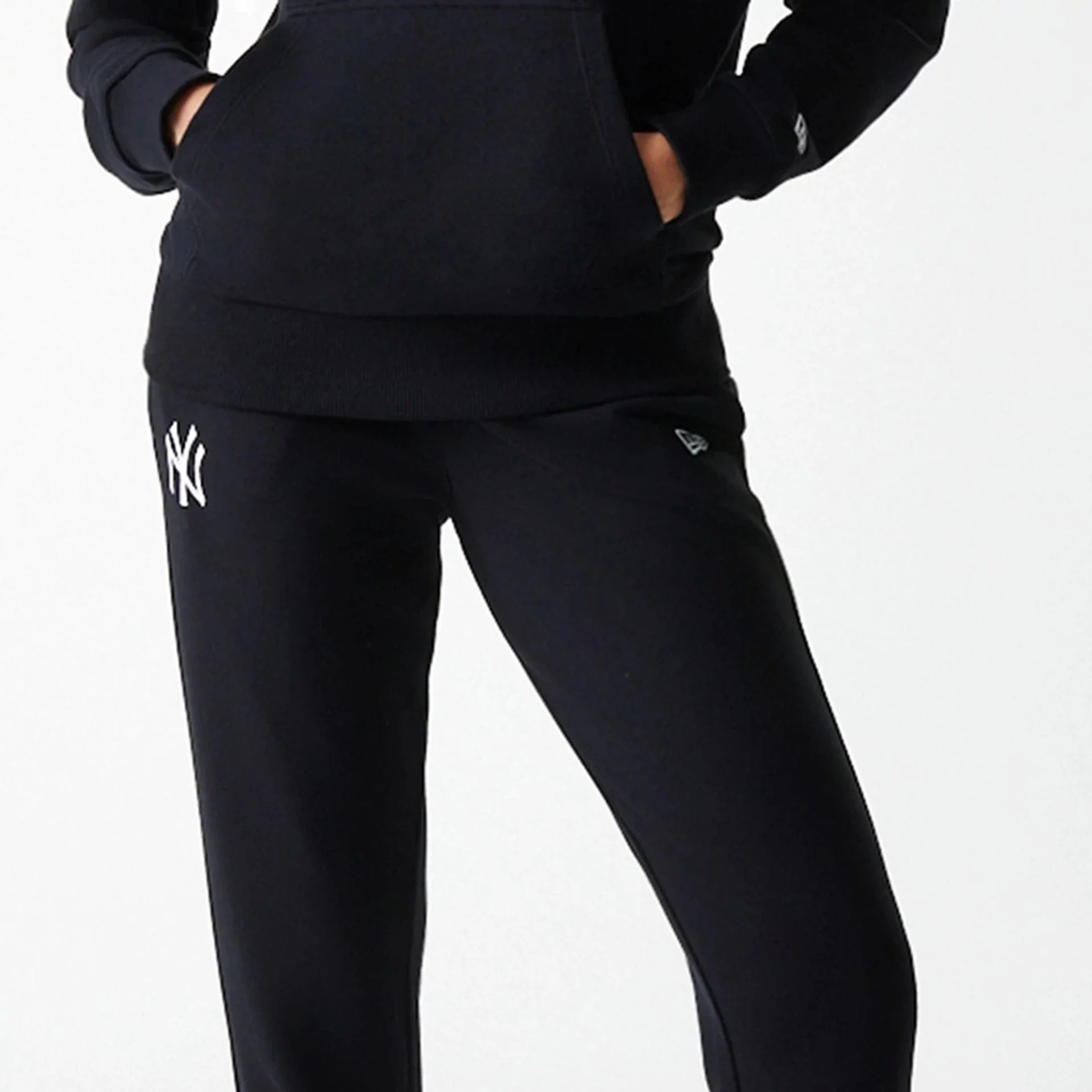 New York Yankees Womens MLB Midi League Essential Black Joggers - Image 2