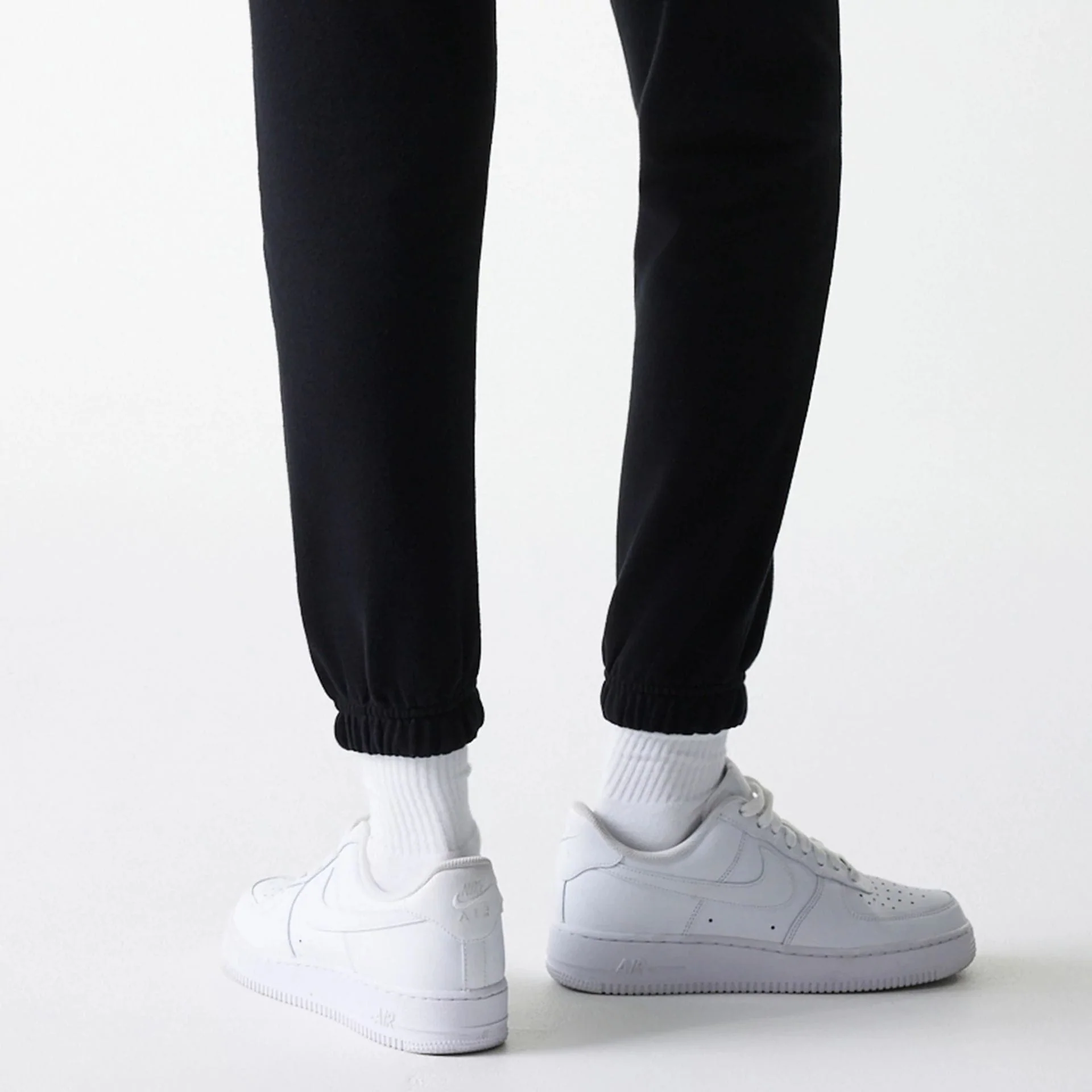 New York Yankees Womens MLB Midi League Essential Black Joggers - Image 6