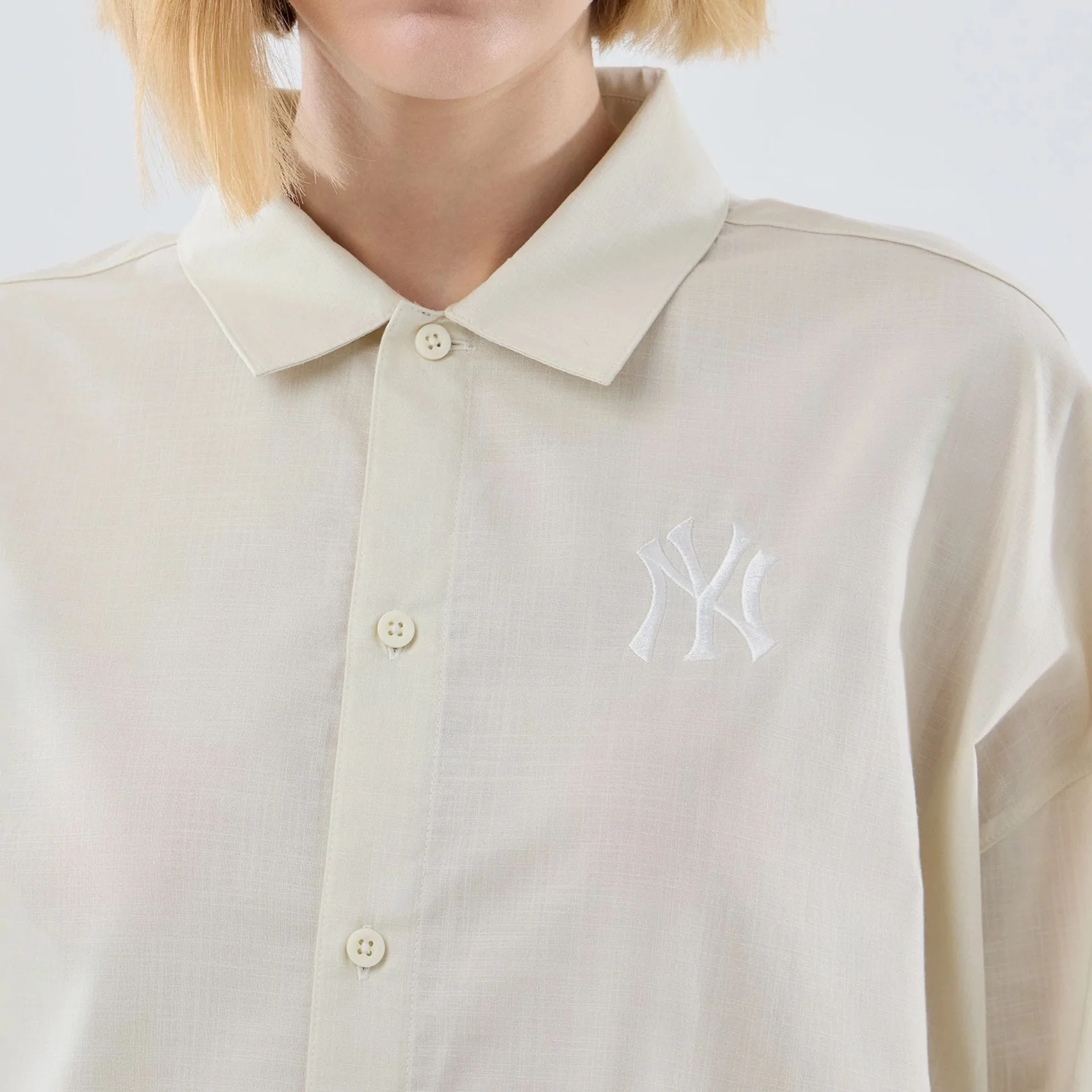 New York Yankees Womens MLB Shirt Cream Long Sleeve Shirt - Image 6