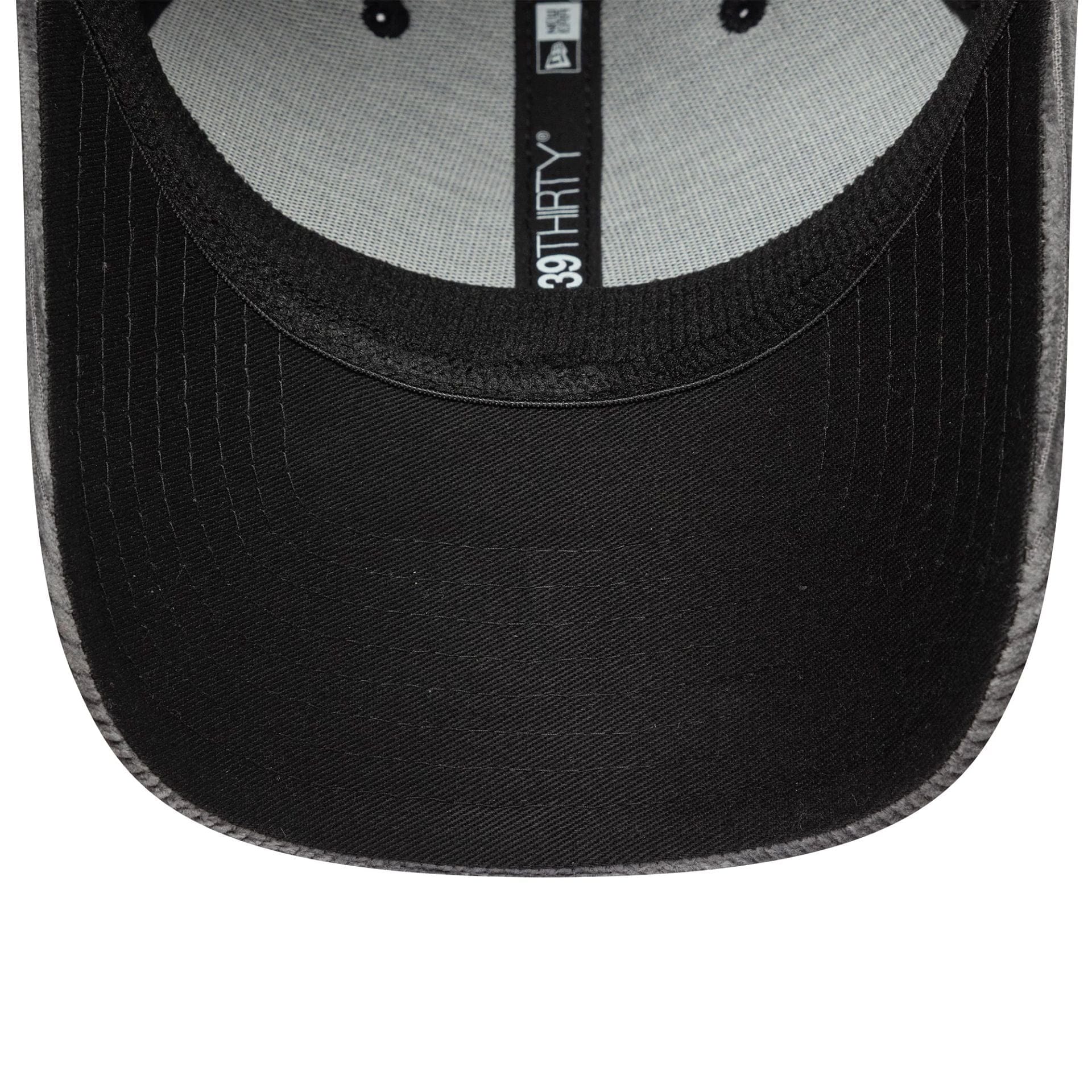 Newcastle United FC Cord Black 39THIRTY Stretch Fit Cap - Image 5