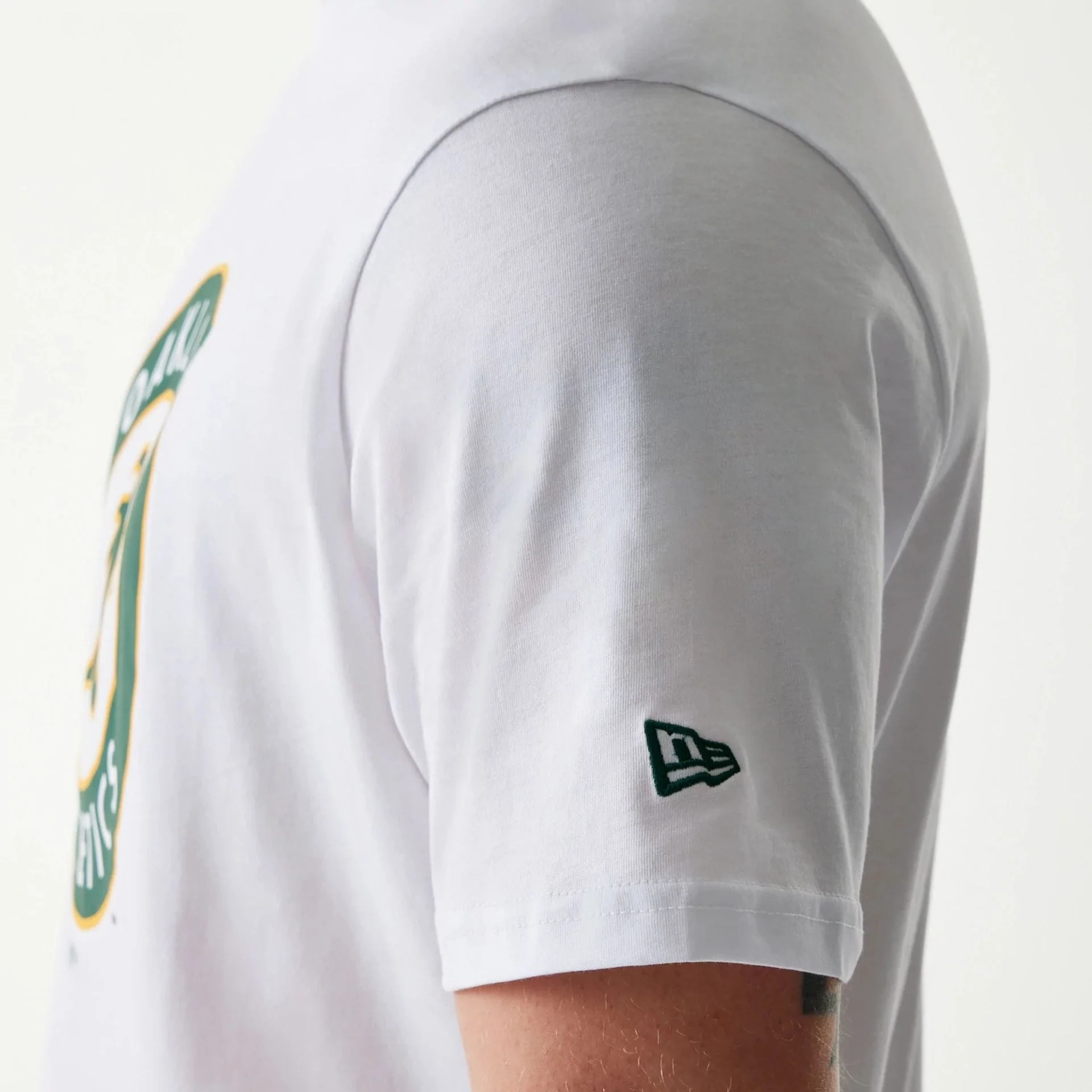 Oakland Athletics MLB Regular White T-Shirt - Image 4