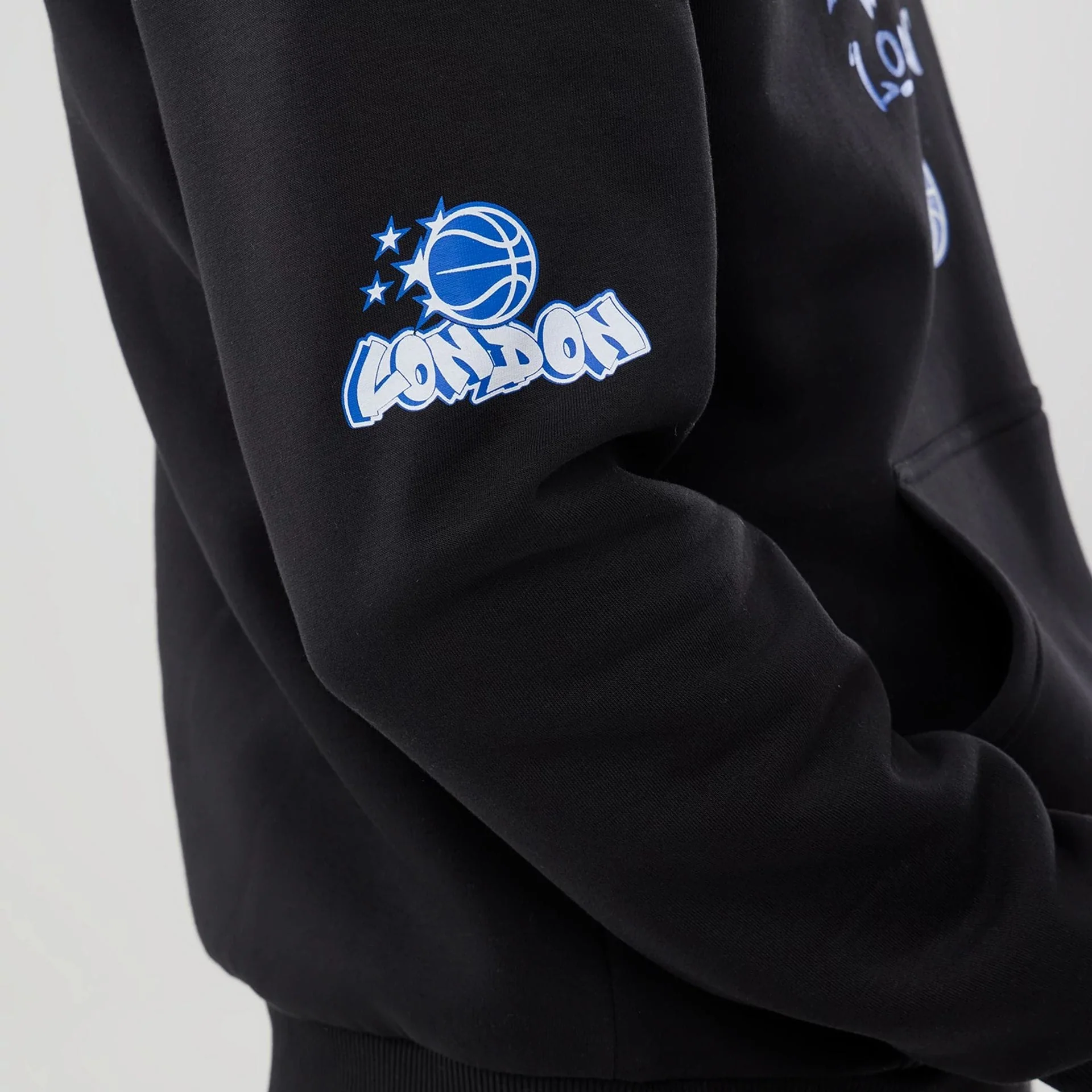 Orlando Magic NBA London Game 2026 Black Pullover Hoodie - Image 6