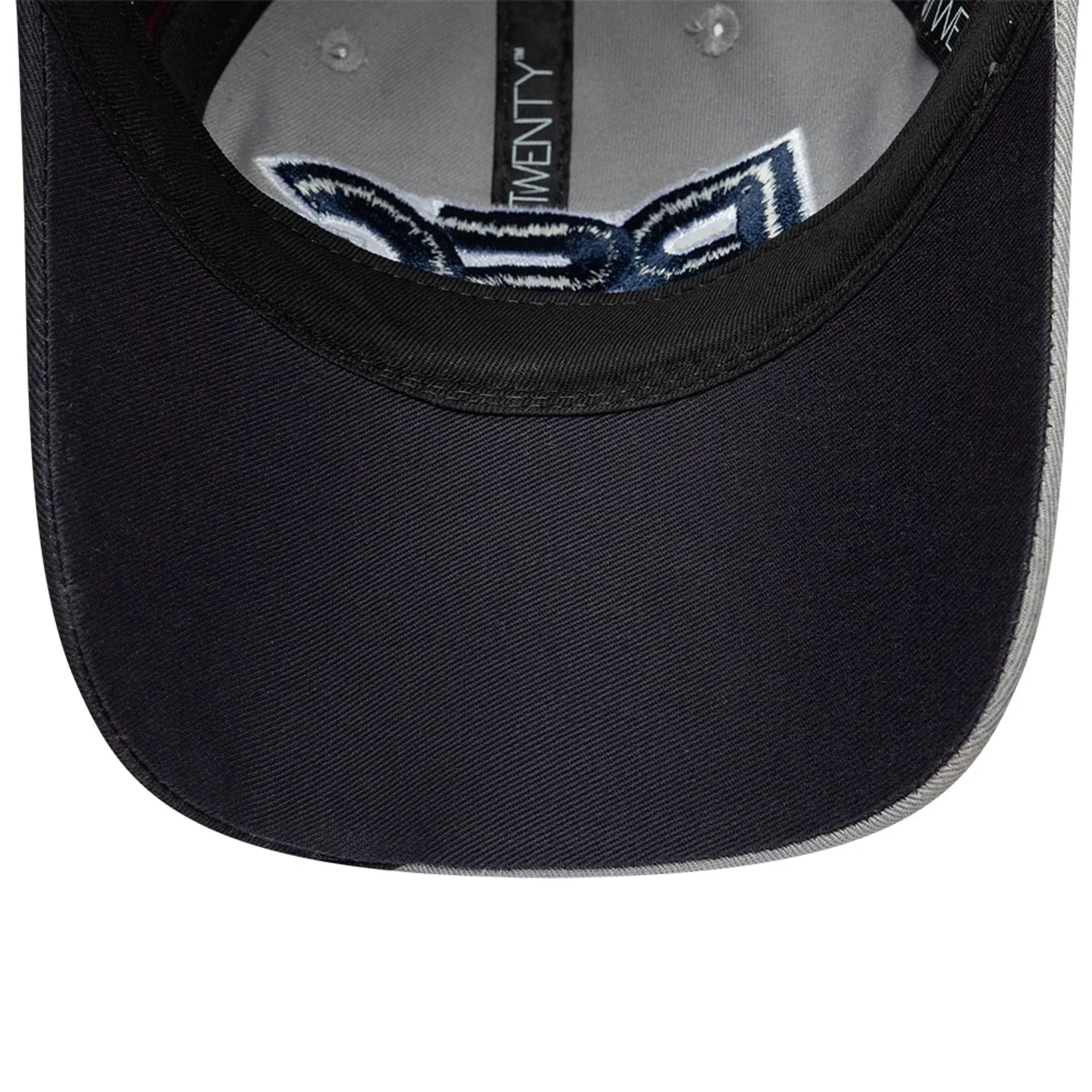 Paris Saint Germain Retro Navy 9TWENTY Adjustable Cap - Image 7