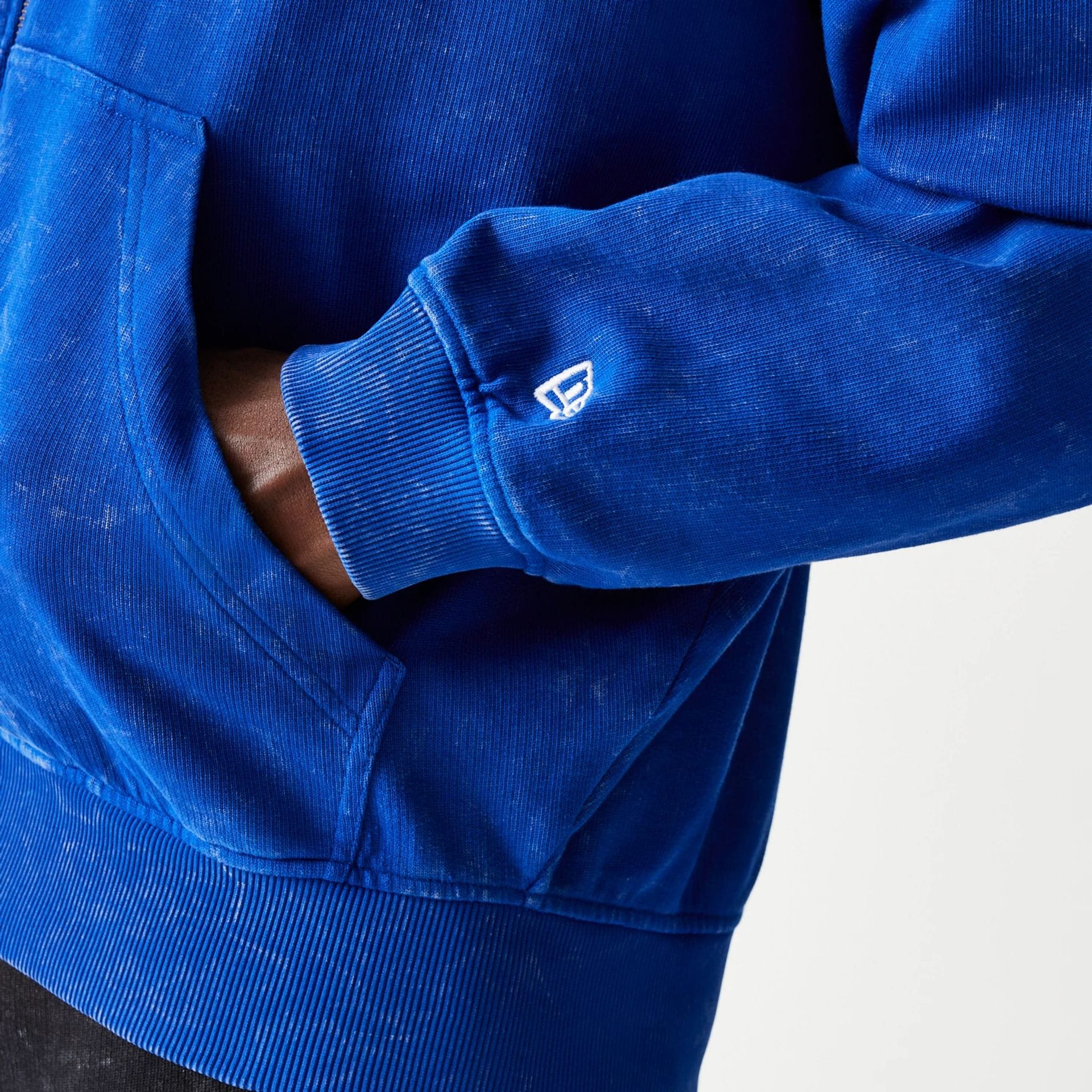 Red Bull Racing Graphic Blue Dropped Shoulder Full Zip Hoodie - Image 5