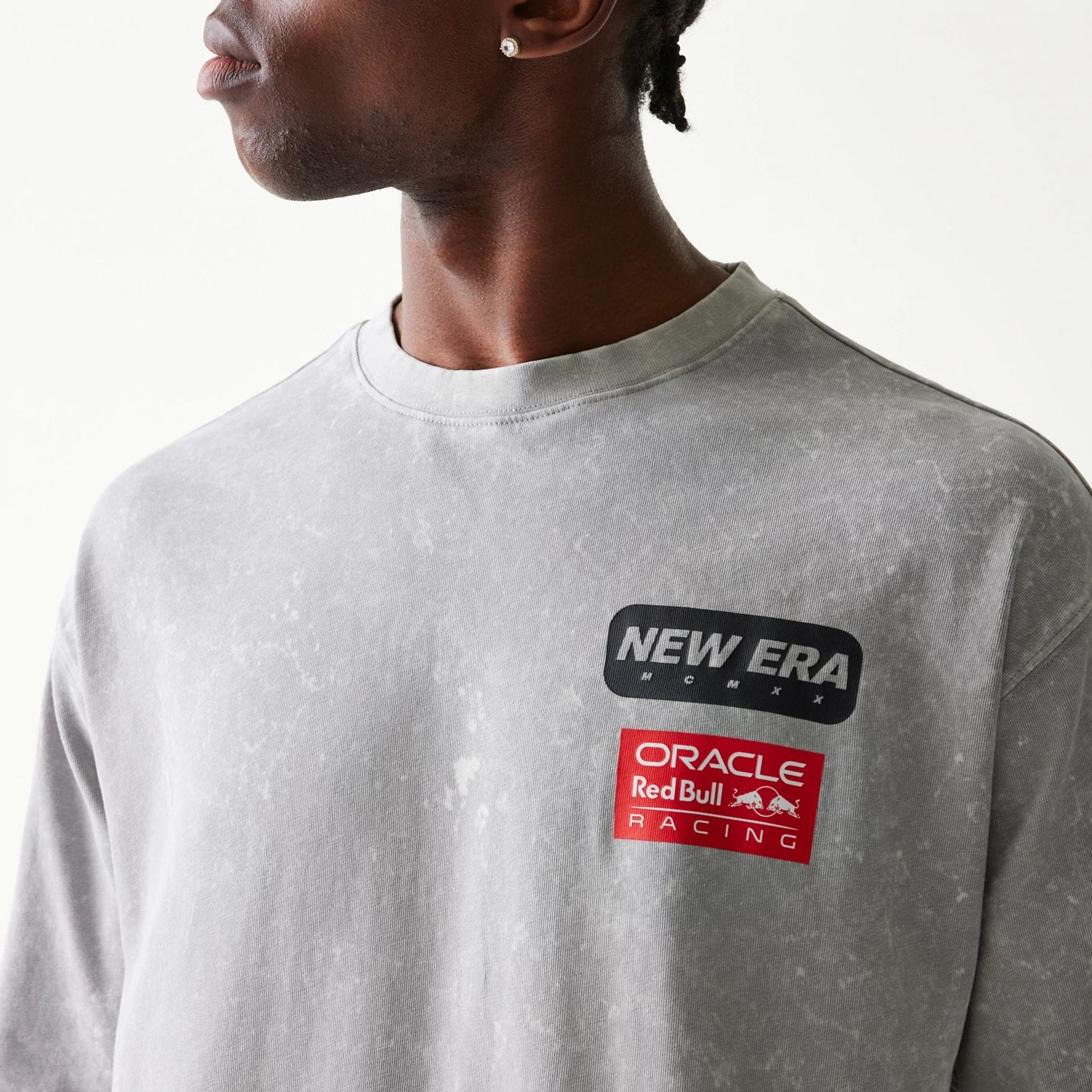 Red Bull Racing Linear Graphic Grey Oversized T-Shirt - Image 4