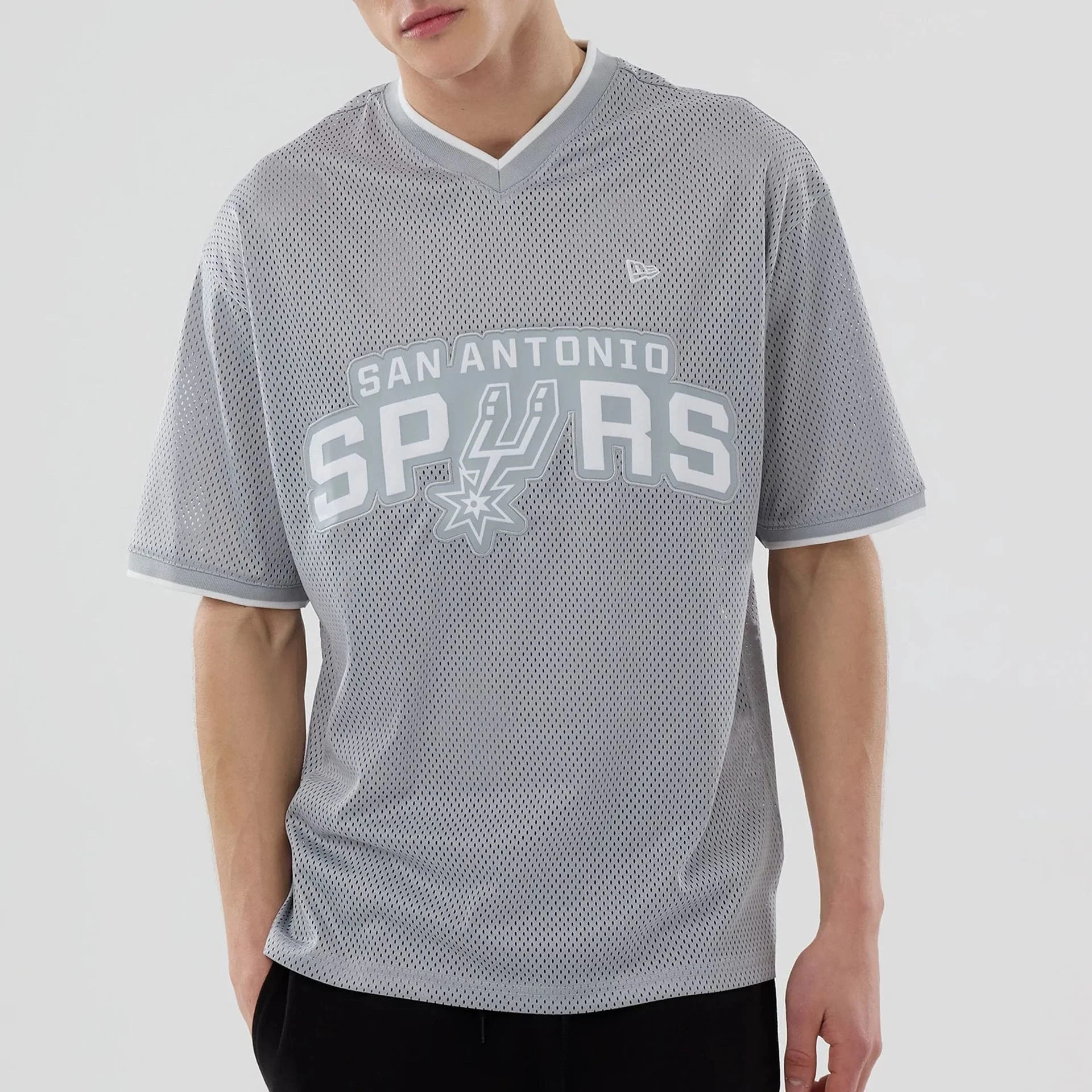 San Antonio Spurs NBA Mesh Grey Oversized T-Shirt - Image 3