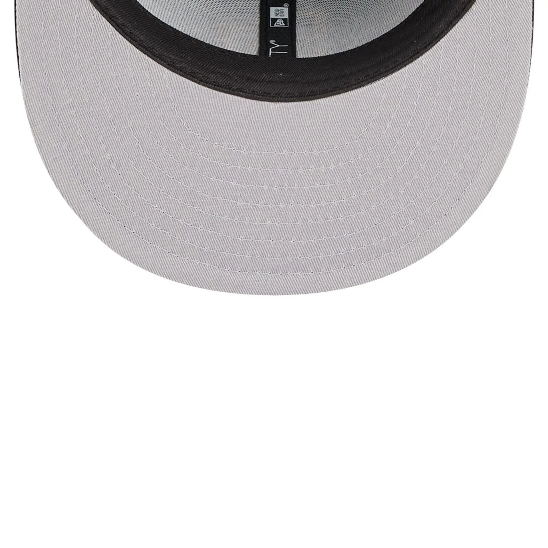 San Diego Padres MLB Classic Black Dogear 59FIFTY Fitted Cap - Image 2