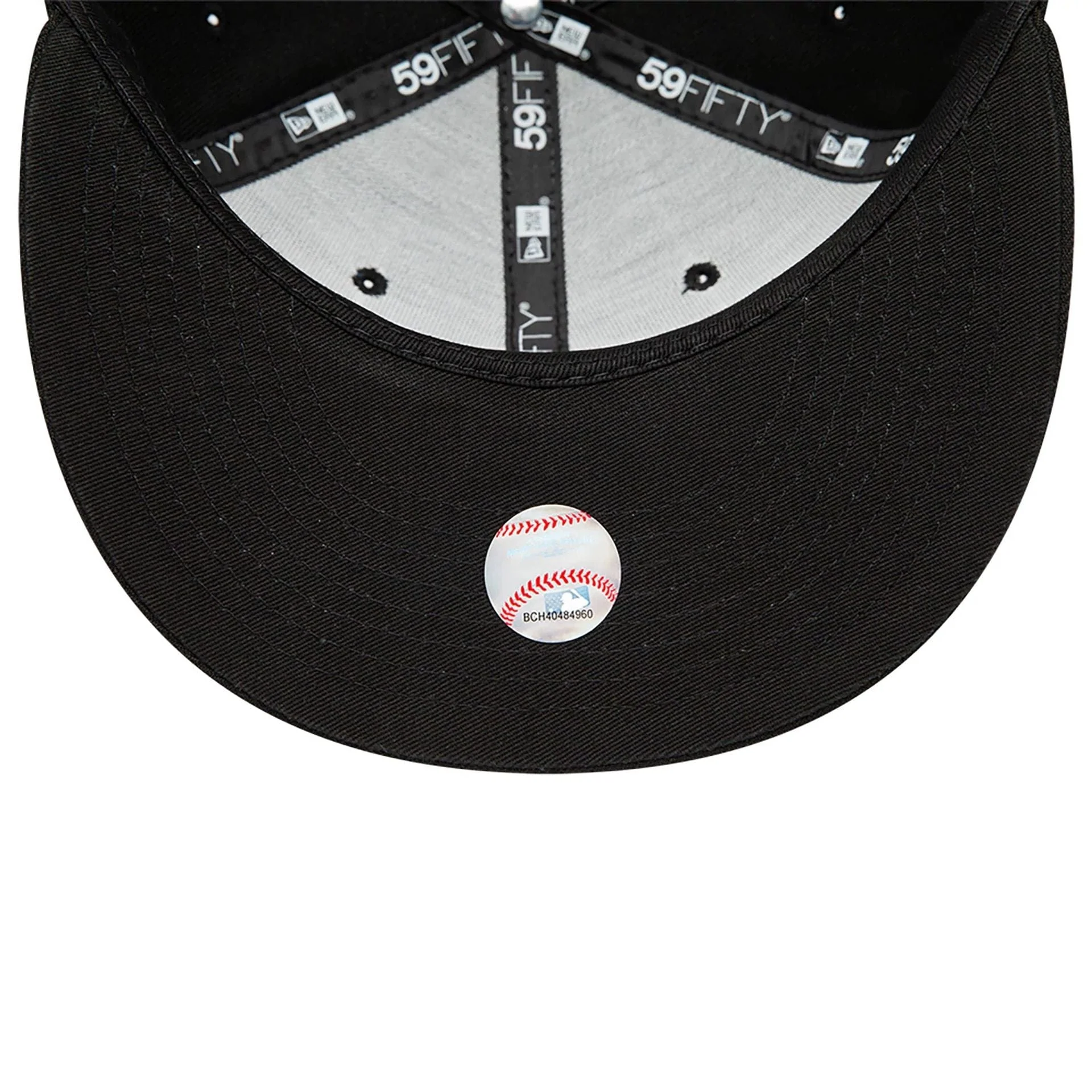 San Francisco Giants MLB Black and White 59FIFTY Fitted Cap - Image 5
