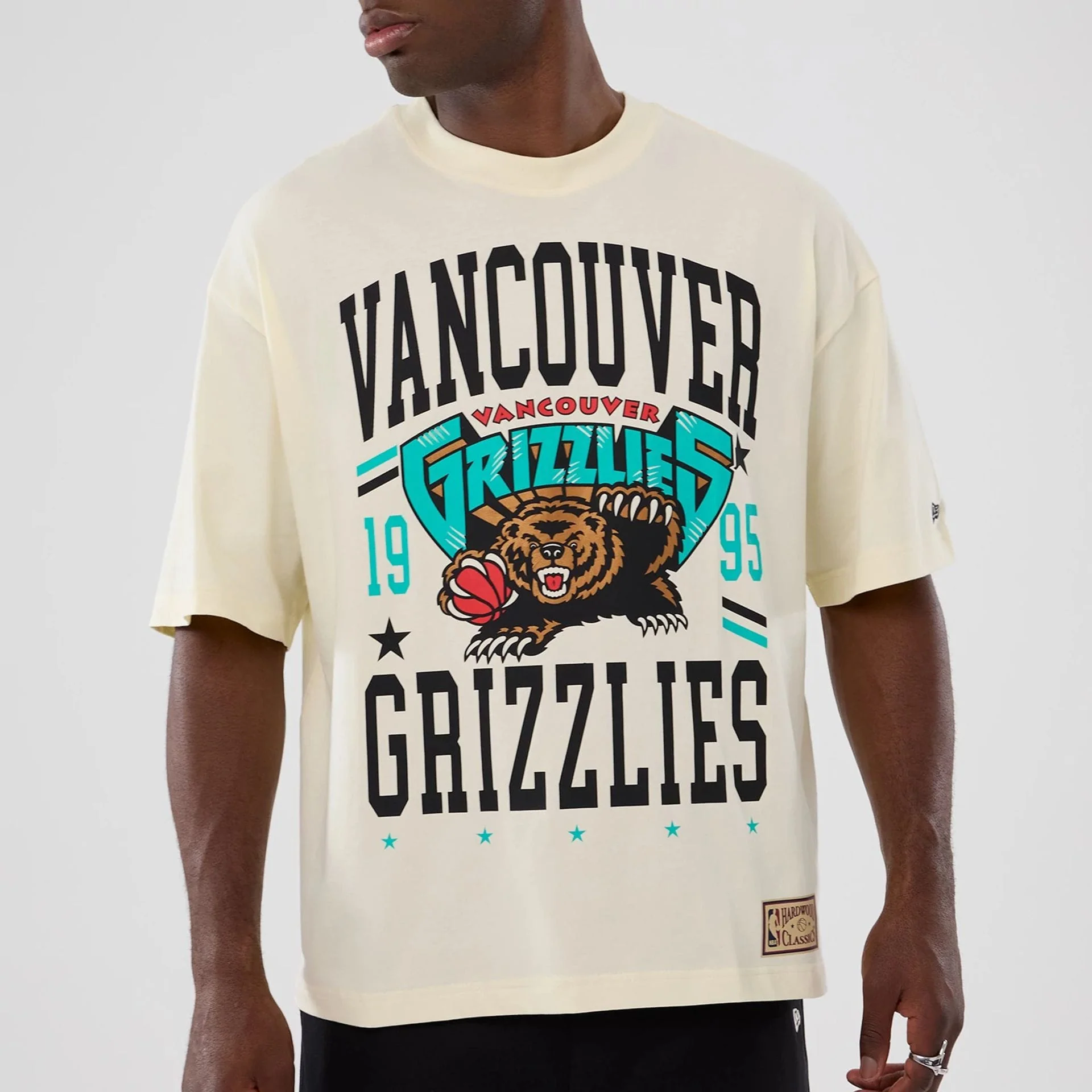 Vancouver Grizzlies NBA Hardwood Classic Cream T-Shirt - Image 3