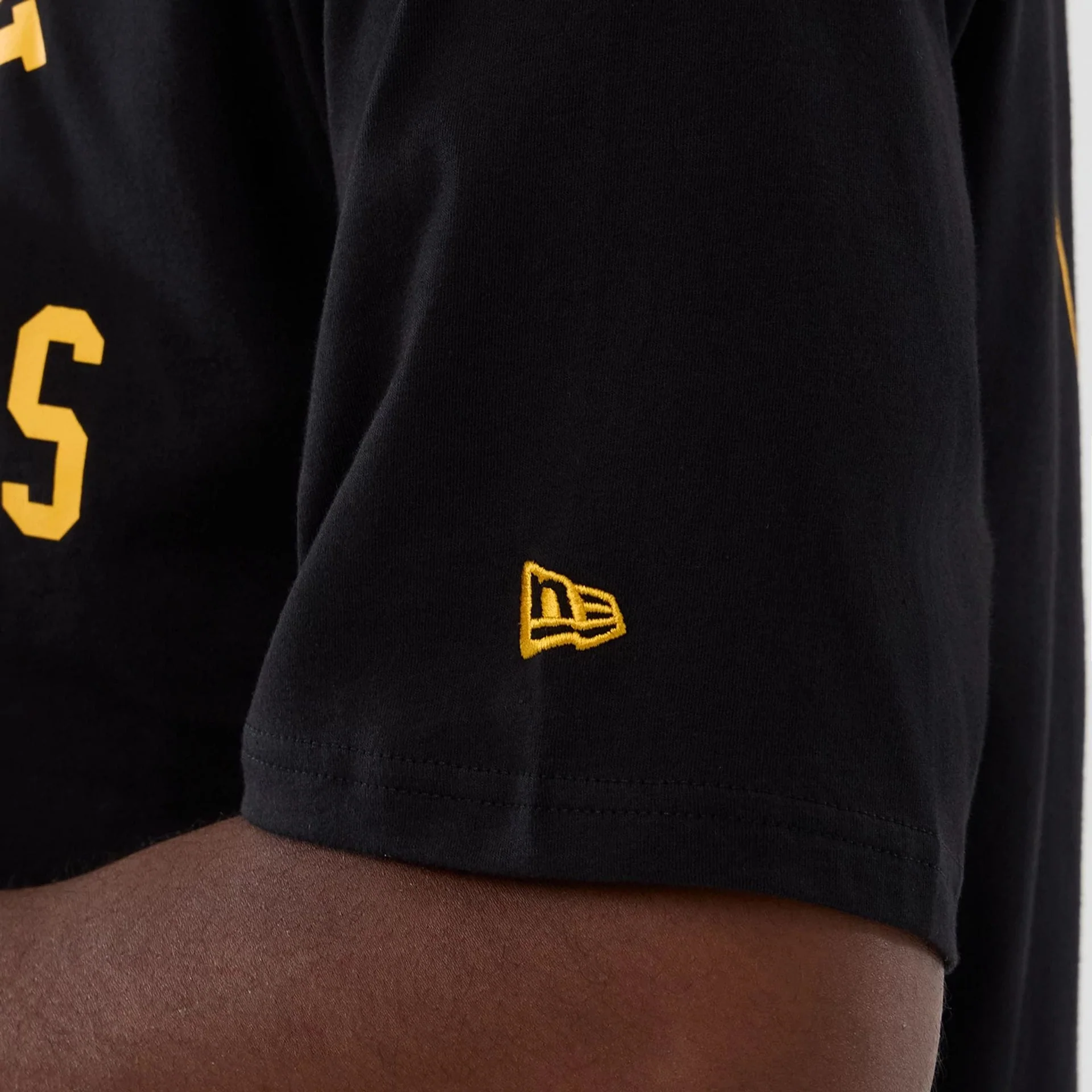 Washington Commanders NFL International Series Games 2025 Black Oversized T-Shirt - Image 6