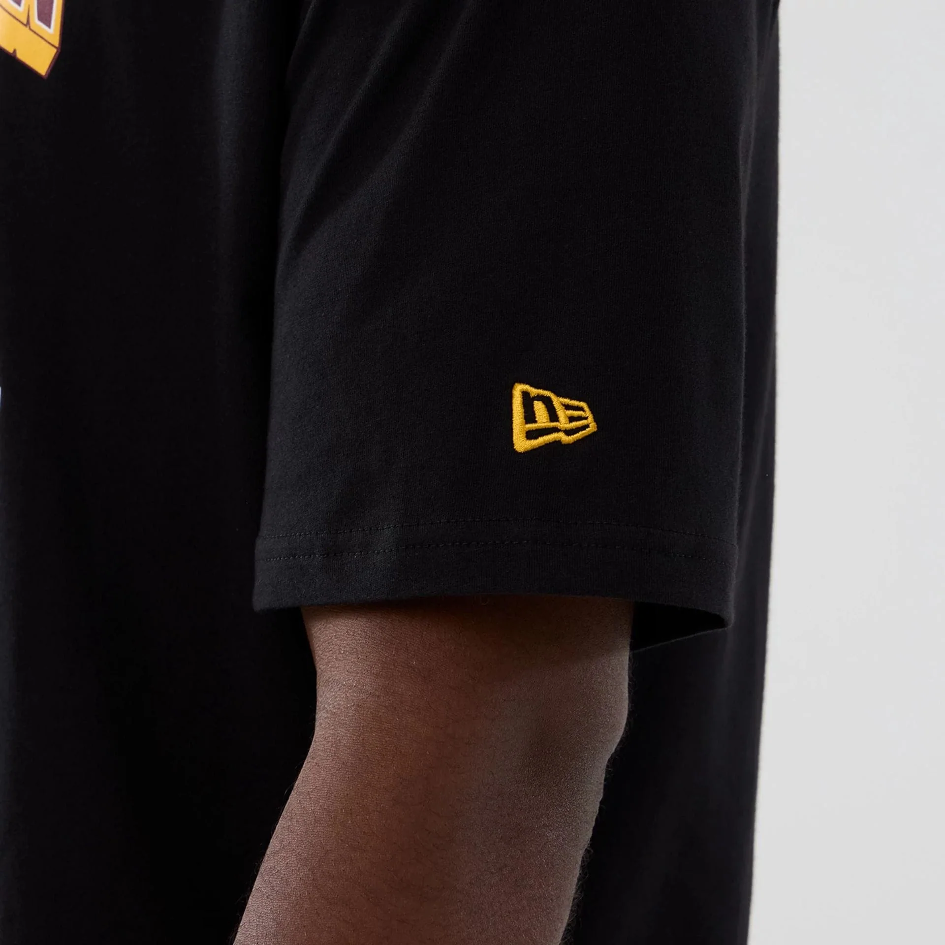 Washington Commanders NFL International Series Games 2025 Black Oversized T-Shirt - Image 4