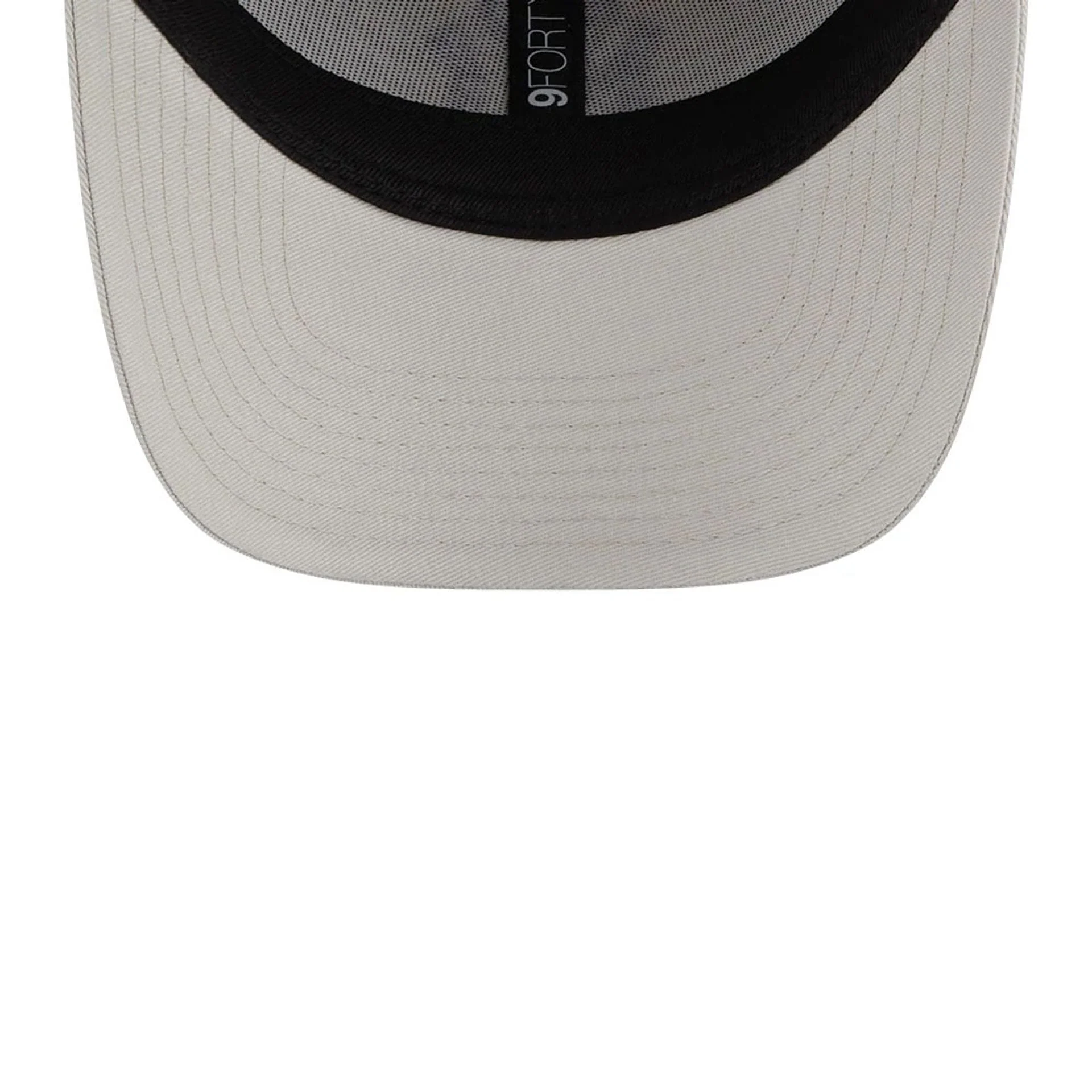 Youth MLB League Essential New York Yankees Cream 9FORTY Cap - Image 5